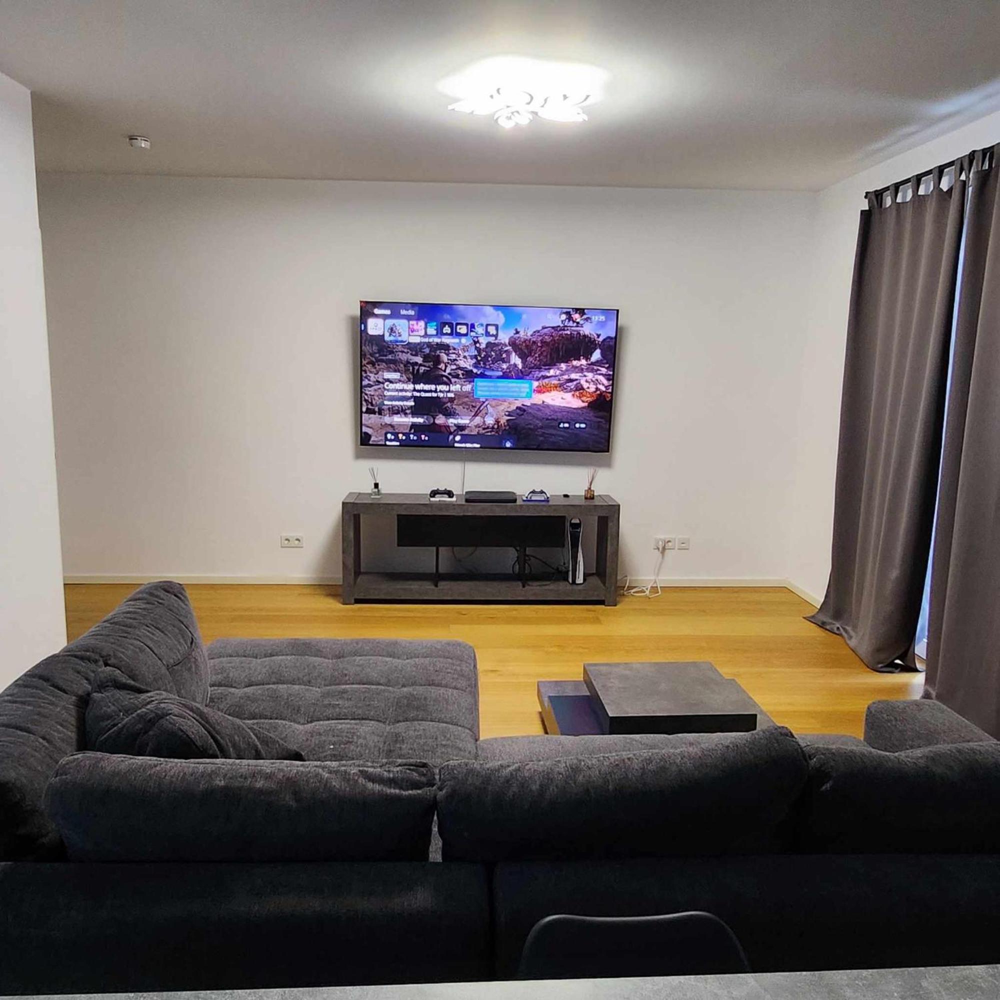 Beautiful 3room Suitable For 6 Persons Berlijn