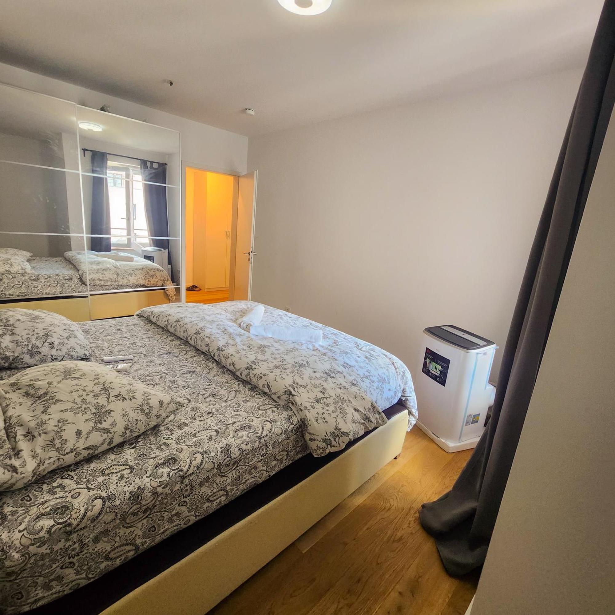 Beautiful 3room Suitable For 6 Persons Berlijn